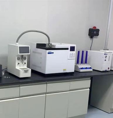 ����ɫ����